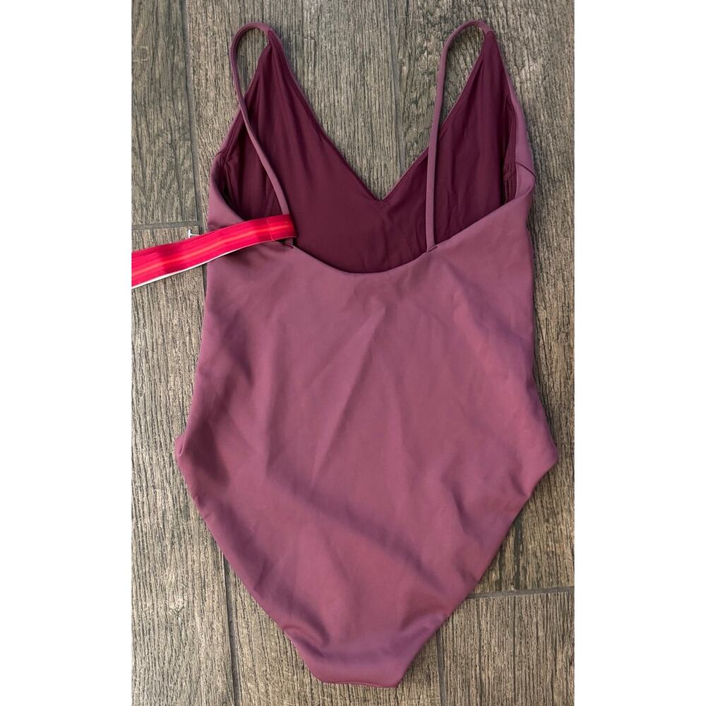 NWT LEFT ON FRIDAY Sunday One-Piece Swimsuit Size Large - Picture 6 of 11